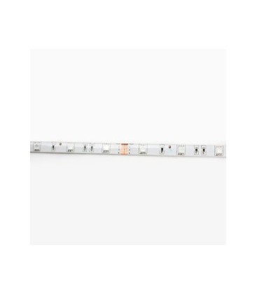 Close-up van een IP65 spatwaterdichte LED strip met beschermende siliconen laag.