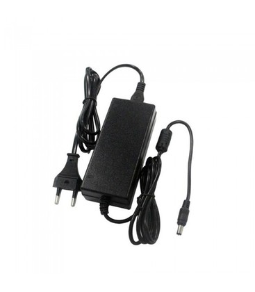 Een 12V DC voeding voor LED strips, essentieel voor de stroomvoorziening en installatie.